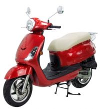 You will feel as though you are riding through an iconic moment in history! If you are looking for a super cute and stylish daily commute or run around this beautiful scooter is for you. The classic styling wraps around a powerful 125cc engine to get you around town.  A proven track record of incredible reliability, this model has great fuel economy and is easily accessible with a low 740mm seat height but stable with 12” wheels.